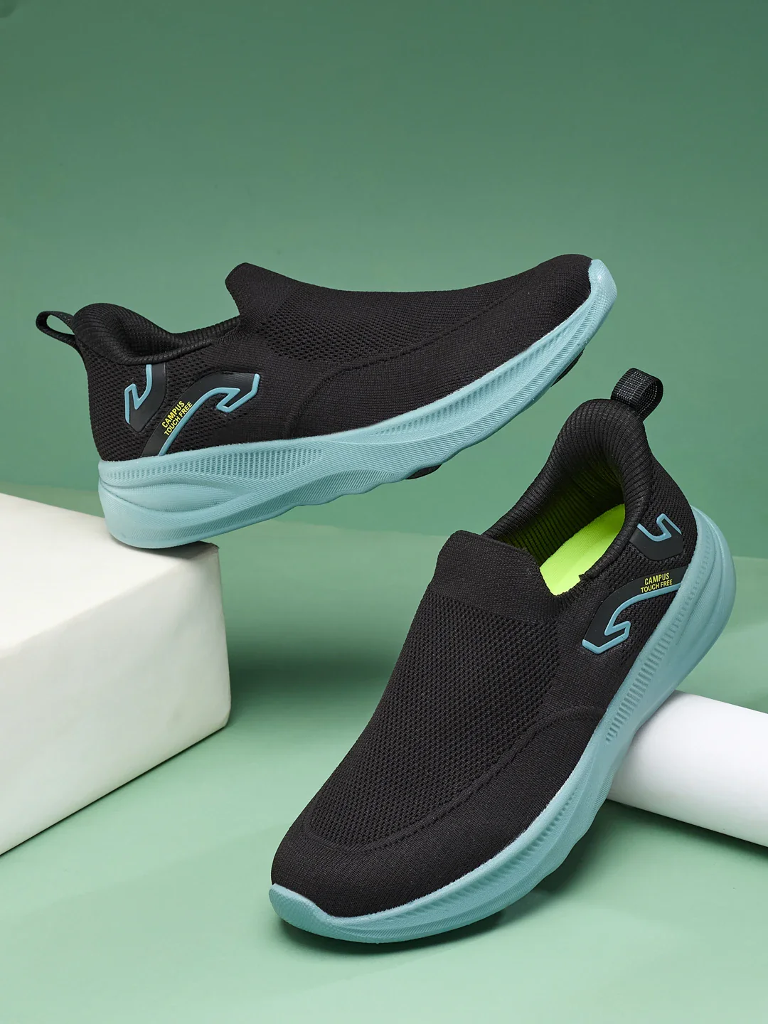 AIRO Black Men's Walking Shoes