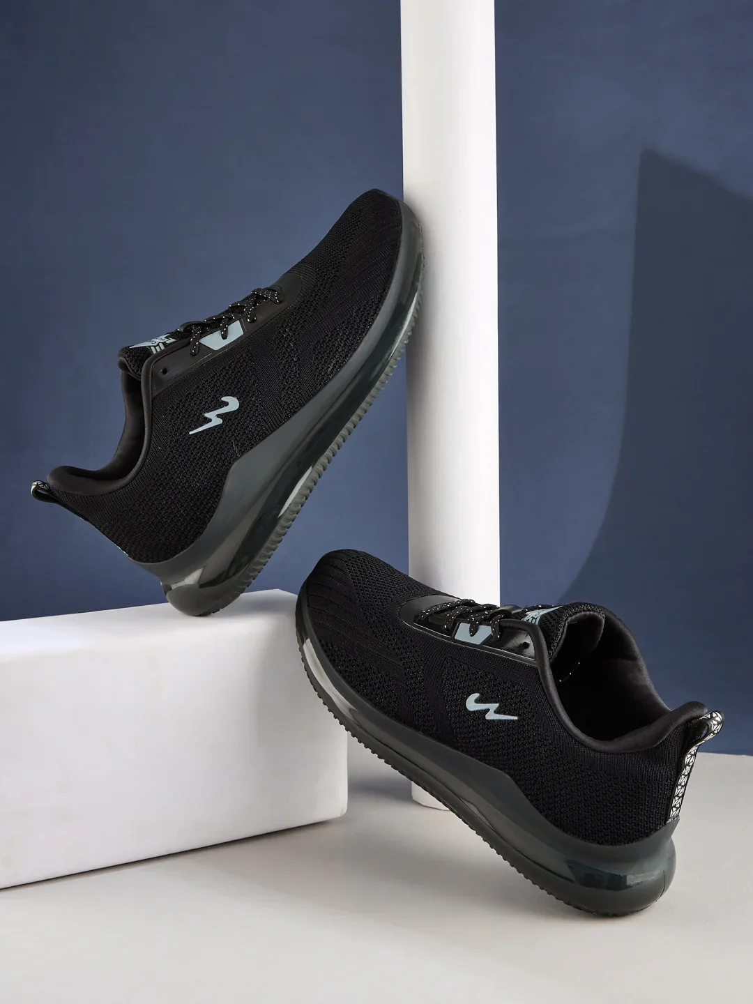 ARTEMIS Black Men's Running Shoes