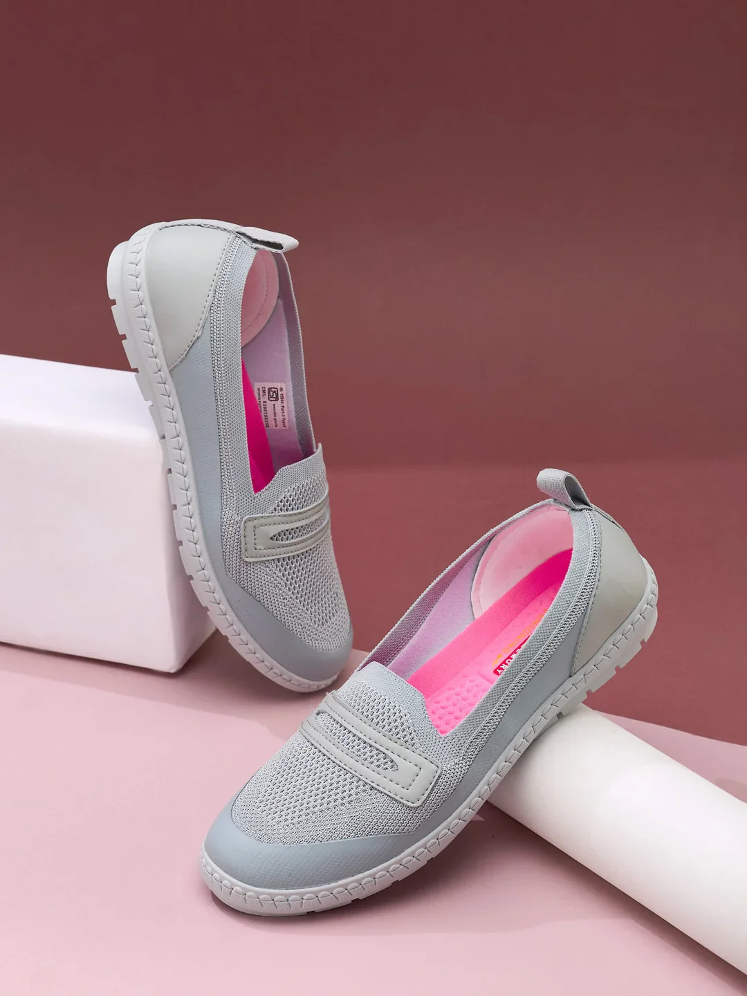 AVERY Grey Women's Walking Shoes