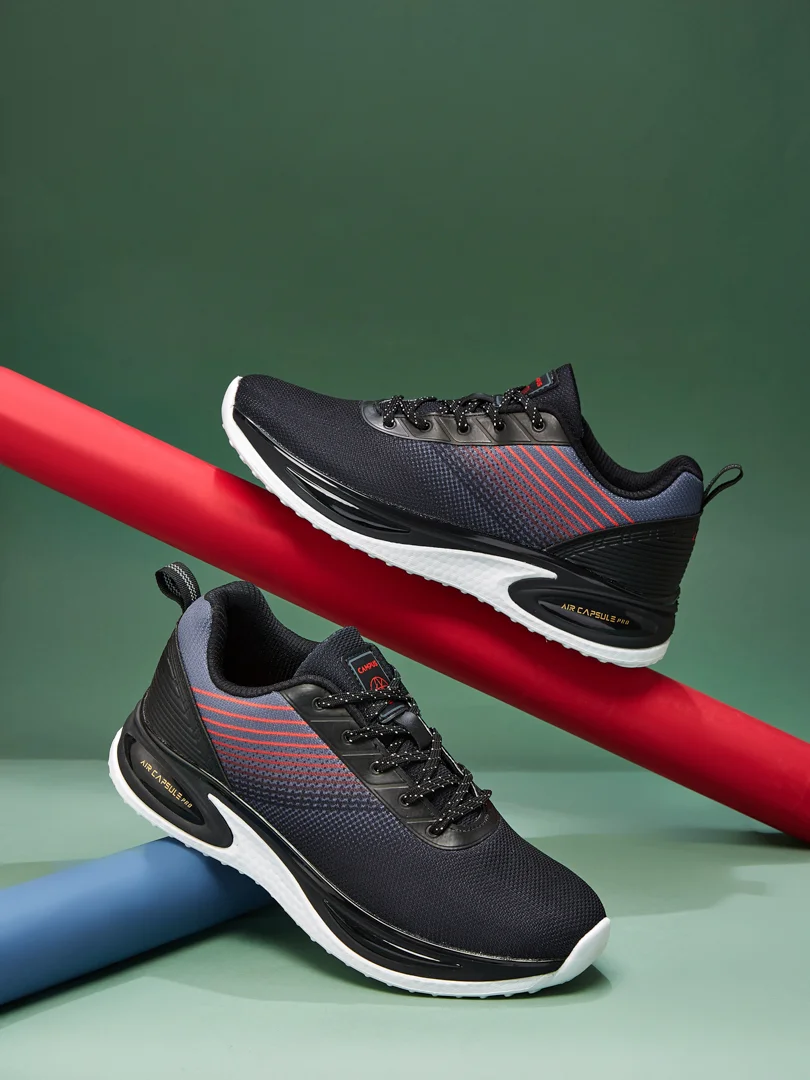 CLASH Black Men's Running Shoes