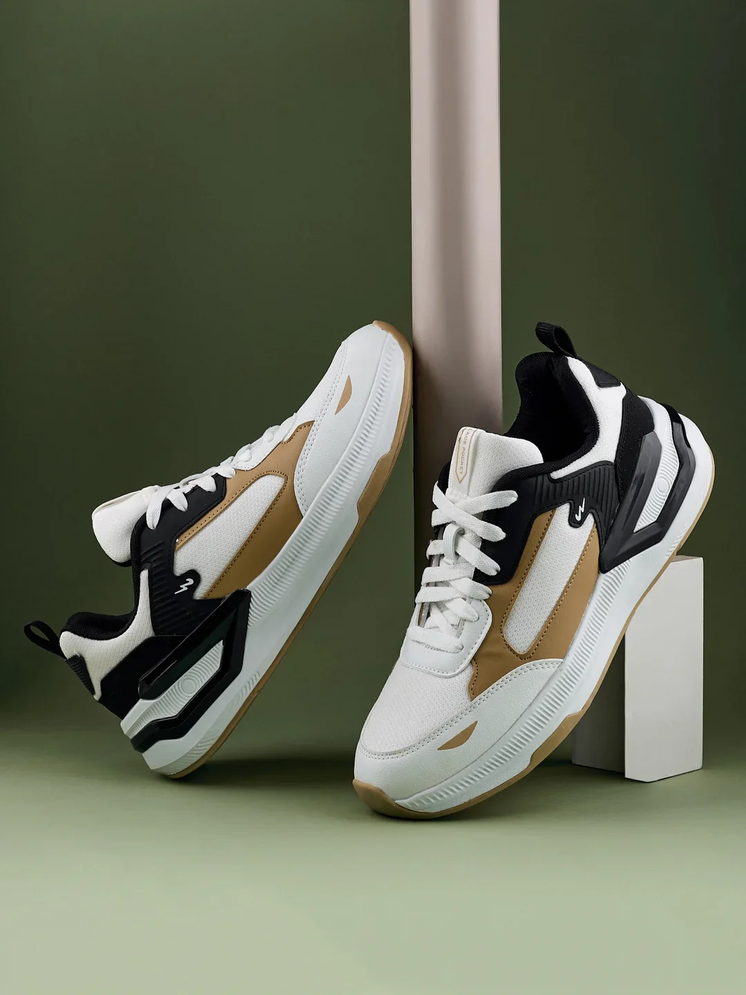 COVE White Men's Sneakers