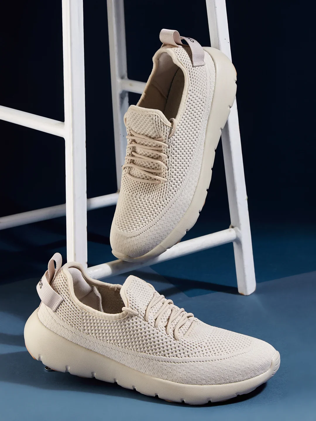 EMERGE Beige Men's Walking Shoes
