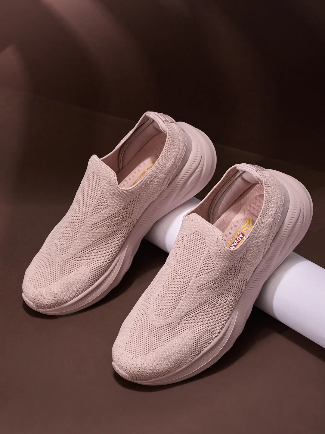 FABY Mauve Women's Walking Shoes
