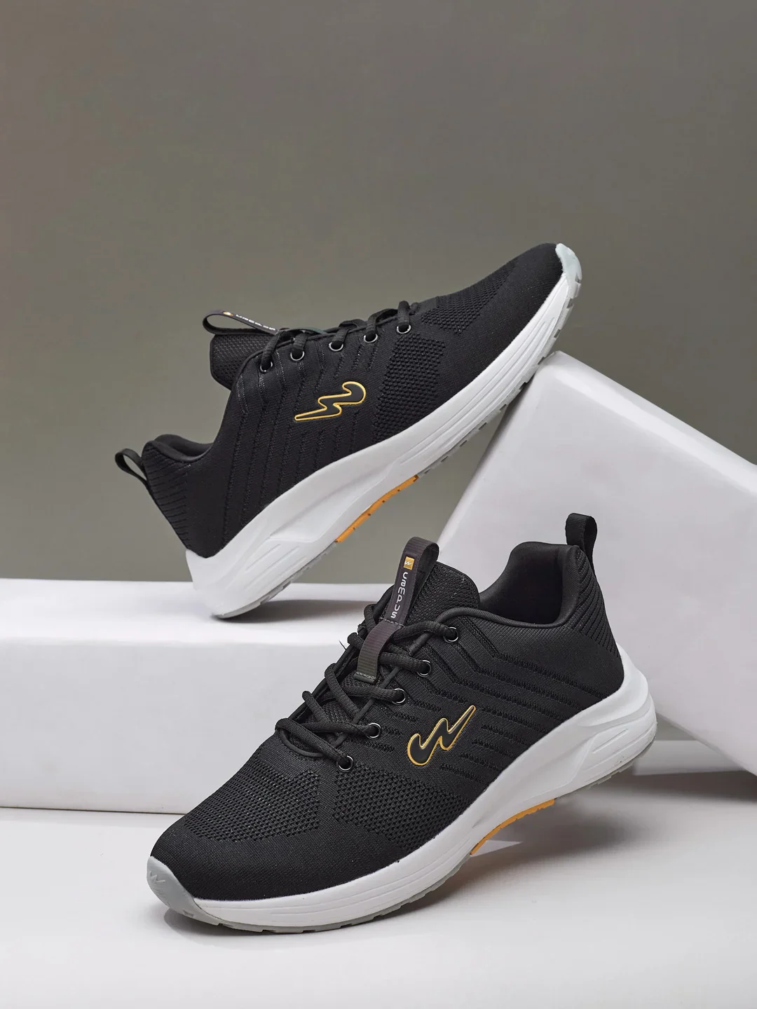 HELIX PRO Black Men's Running Shoes