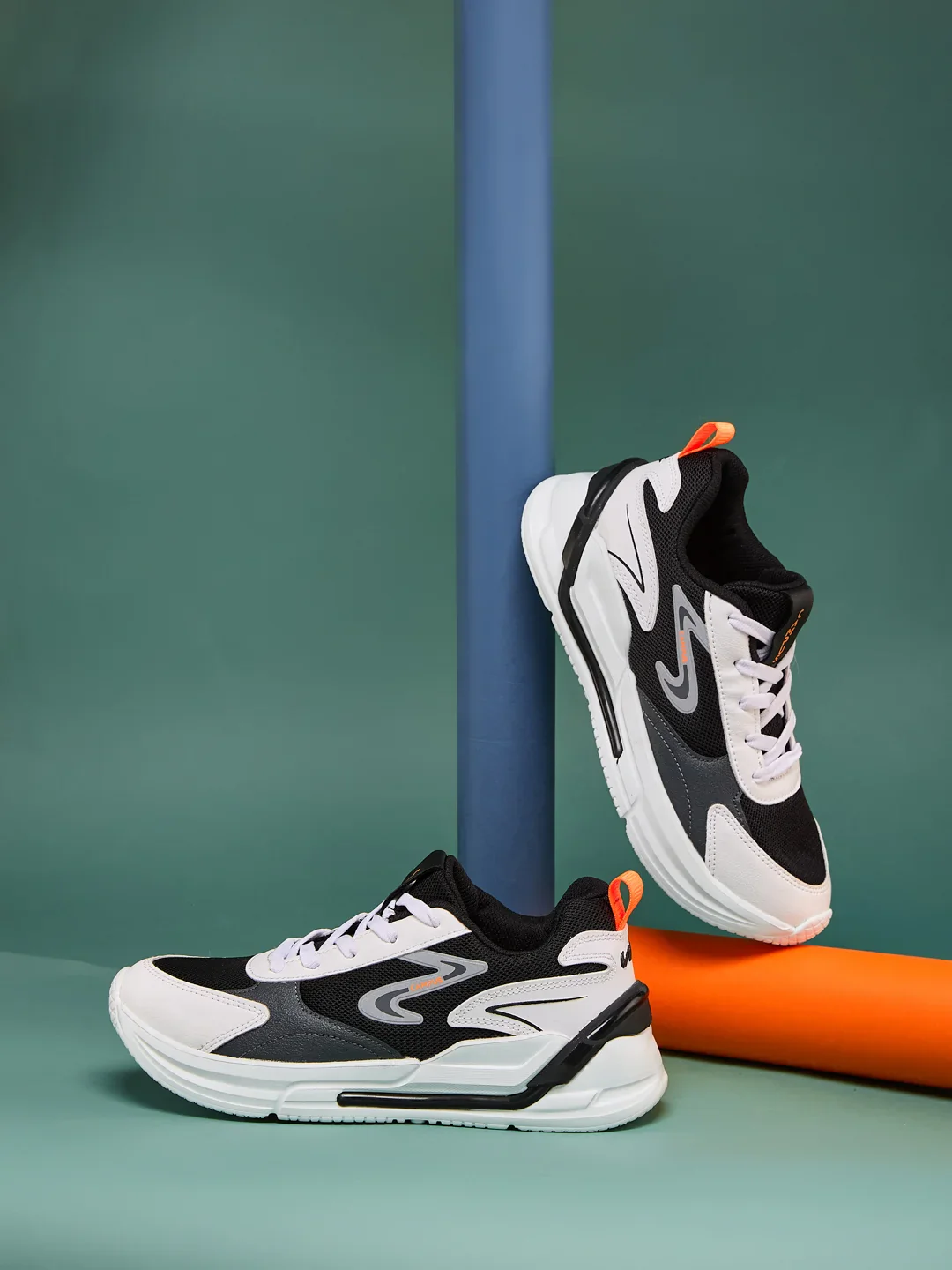 LEVEL CH Black  Child Sneakers