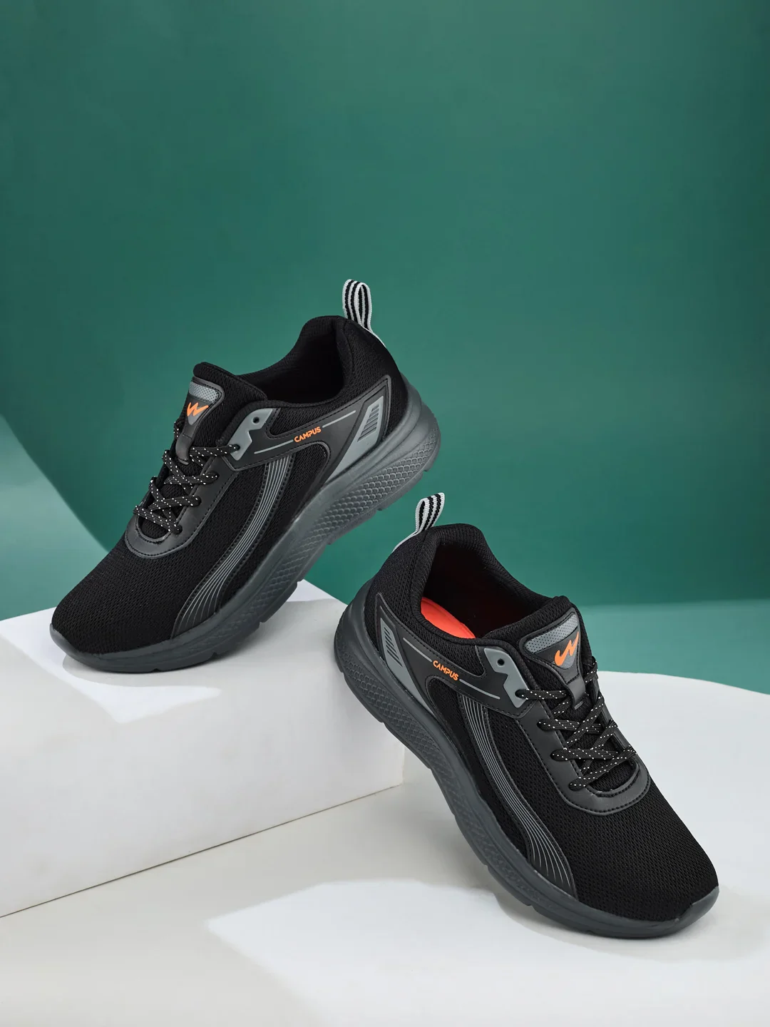 PORT Black Men's Running Shoes