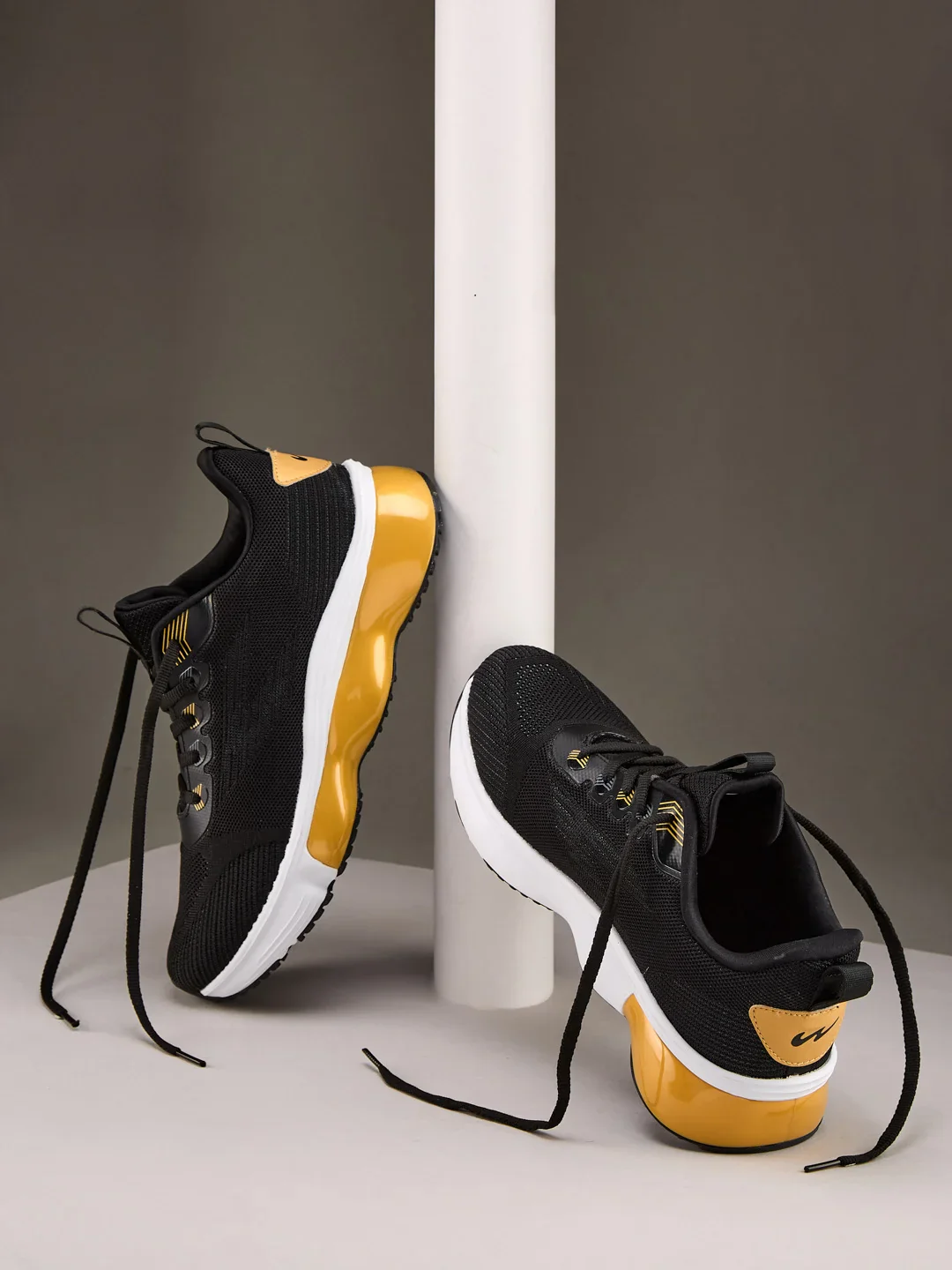 SPADE Black Men's Running Shoes