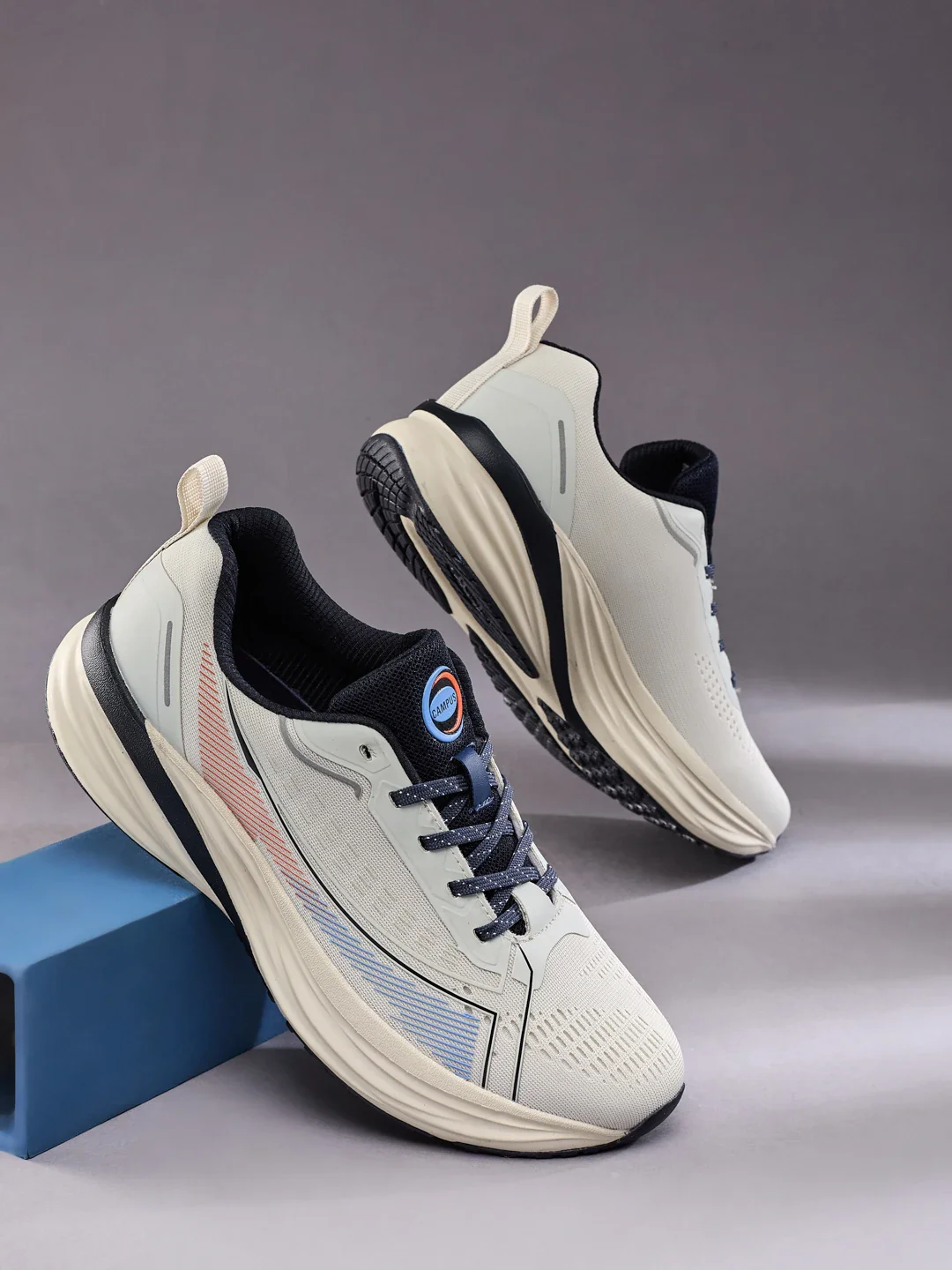SPINE White Men's Running Shoes